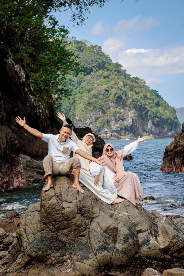 Private Trip Djawatan - Teluk Ijo - Pulau Merah